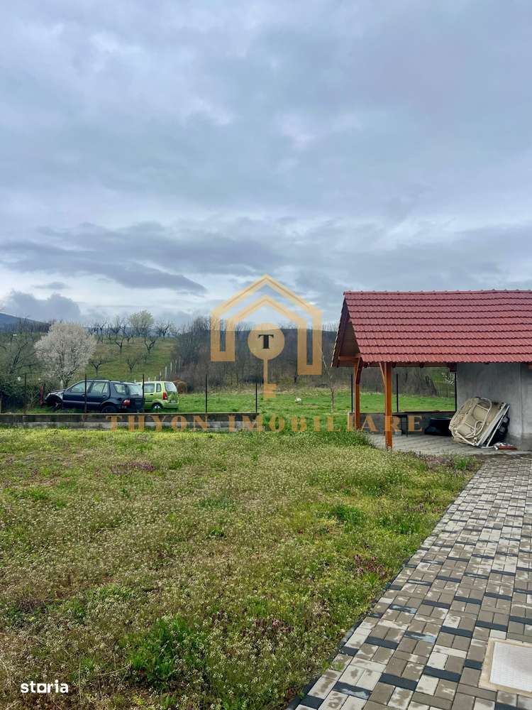 Casă modernă de vânzare în Petrești, teren generos, fotovoltaice-15