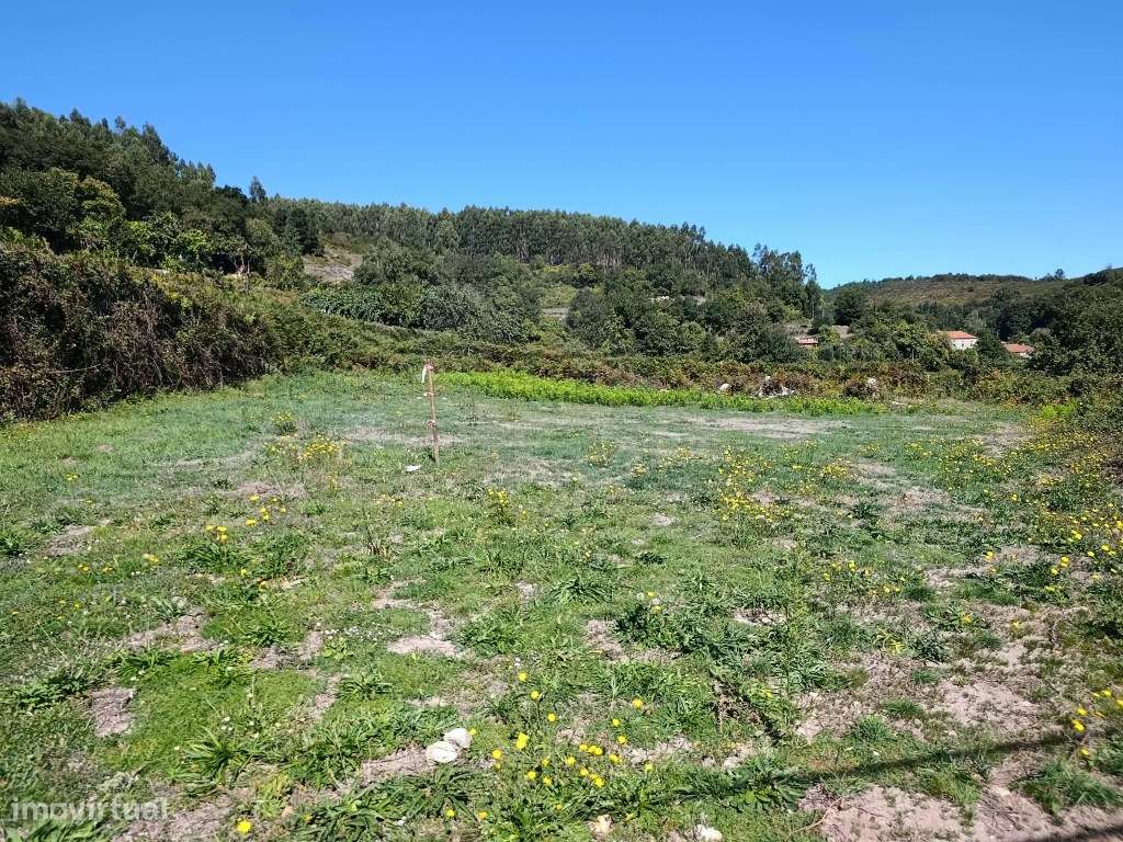 Terreno para Construção com 590 m²-2