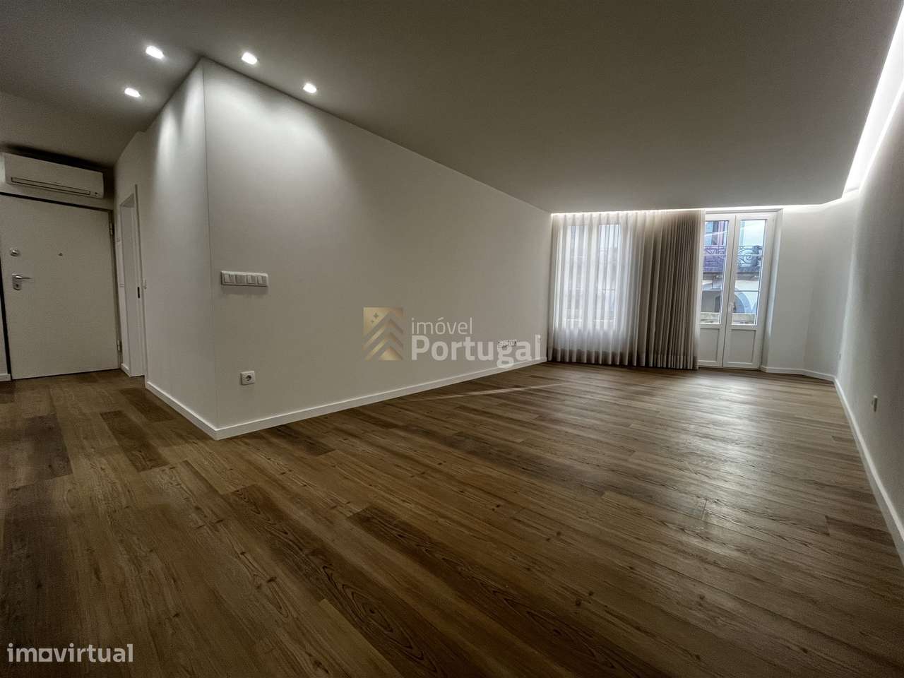 T1 Novo para Arrendar no Centro Histórico de Braga - Grande imagem: 2/18