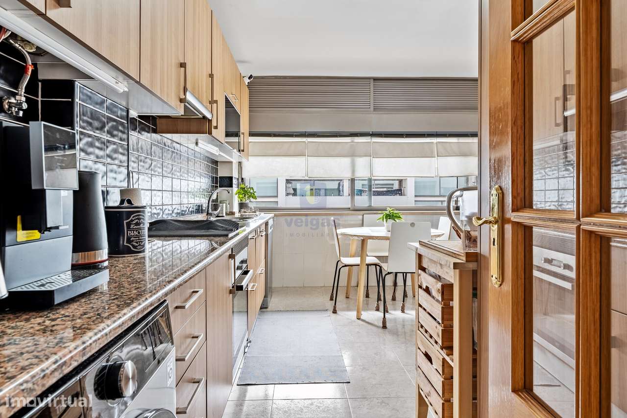 Apartamento T3 com garagem na Baixa da Banheira - Grande imagem: 4/28