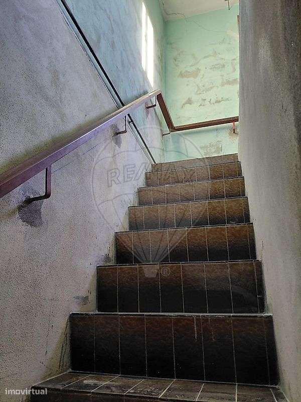 Moradia T6 para venda-5