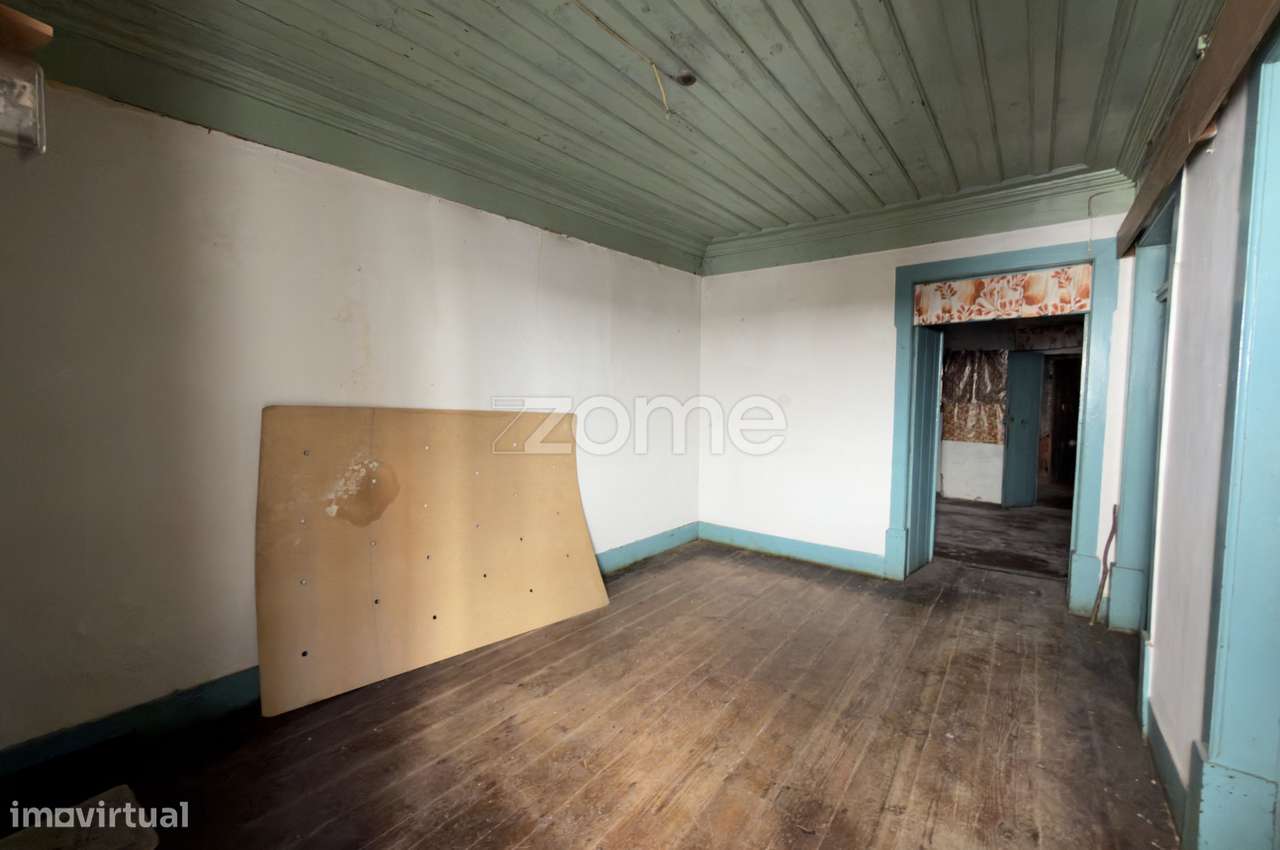 Moradia T2 em Ruínas com Logradouro na Pampilhosa do Botão - Grande imagem: 3/17