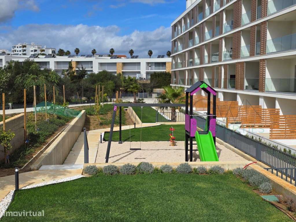 Magnífica Penthouse T3 com RoofTop - Albufeira Green-38