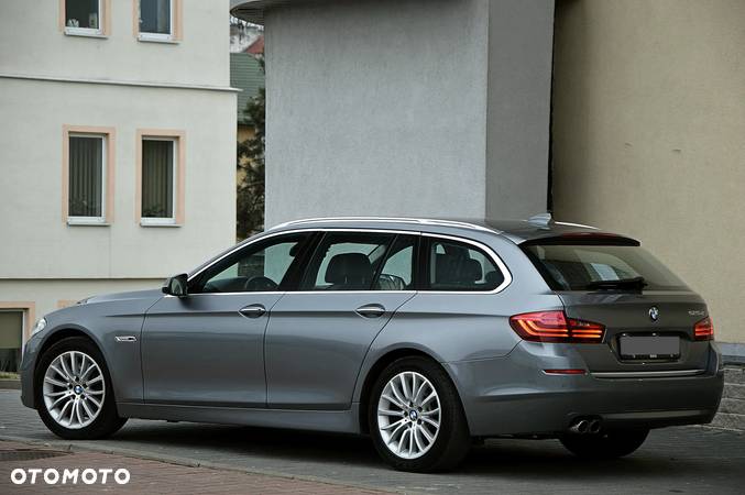 BMW Seria 5 525d Luxury Line - 20