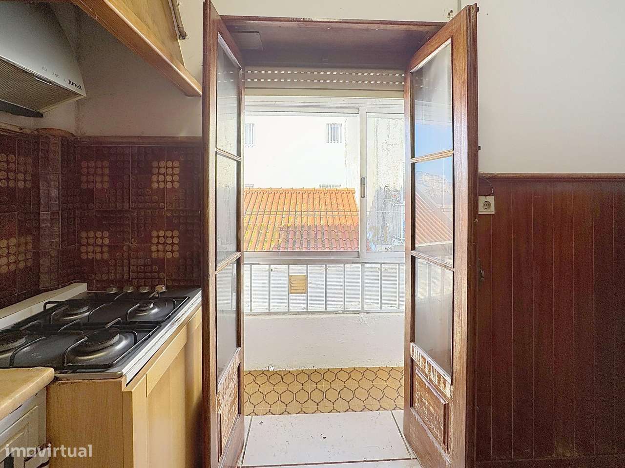 Prédio com Loja e Habitação – Excelente Localização na Nazaré, com Vi - Grande imagem: 4/43