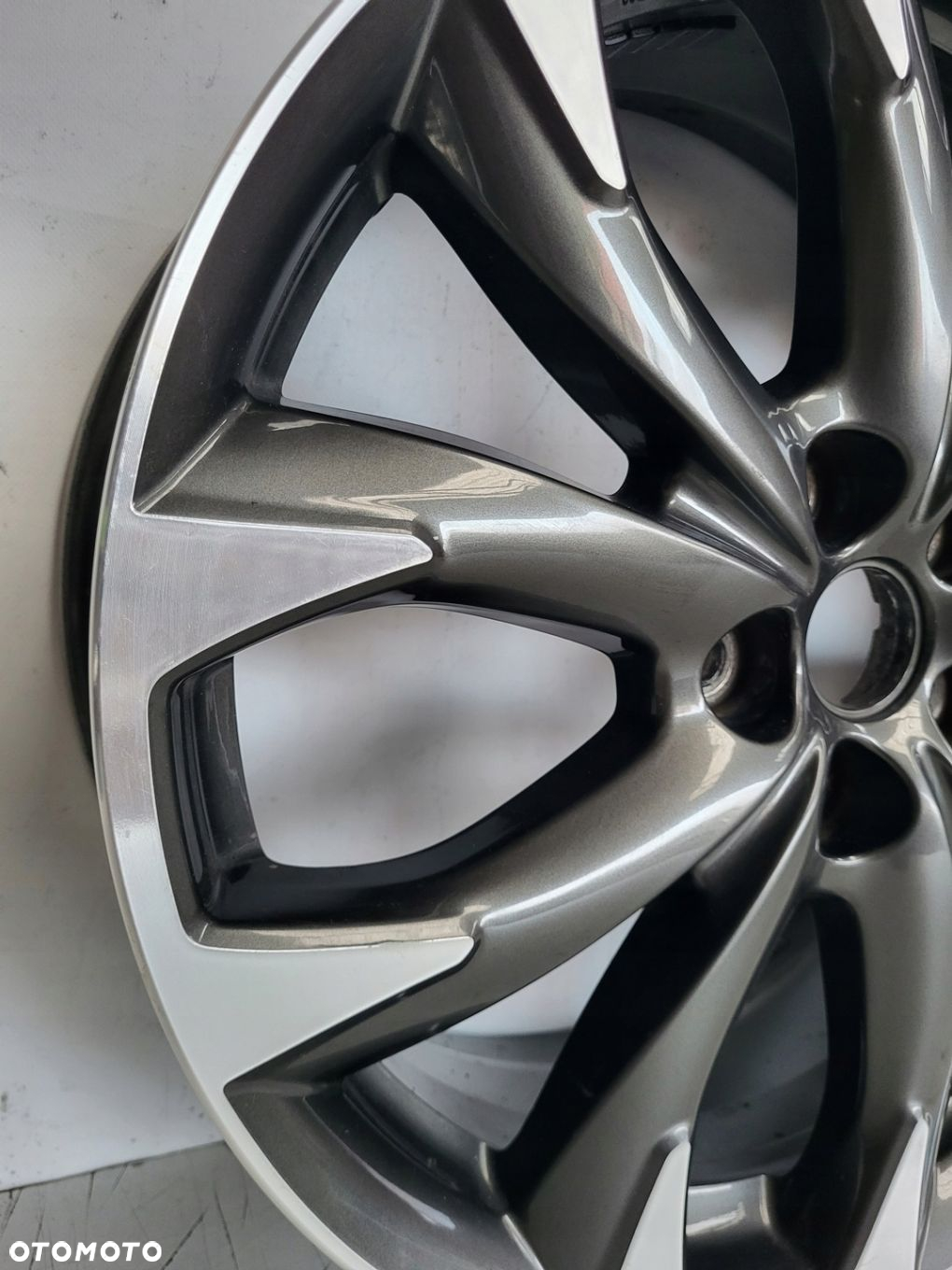 Felga aluminiowa Mazda CX-5 7.0" x 19" 5x114.3 ET 50 - 5