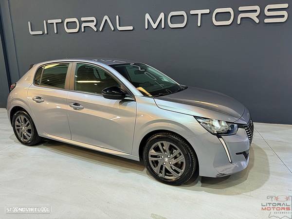 Peugeot 208 - 1