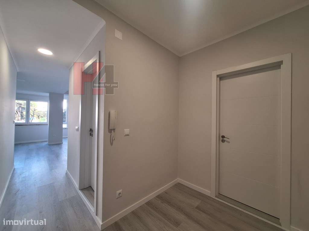 Apartamento T2 totalmente remodelado em Oeiras próximo da praia-9