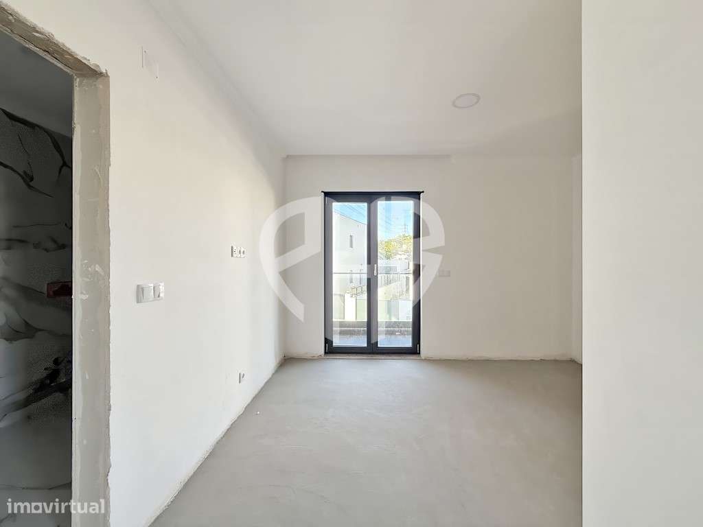 Moradia Isolada T4 Nova com Piscina Aquecida | Caparica | Conclusão...-21