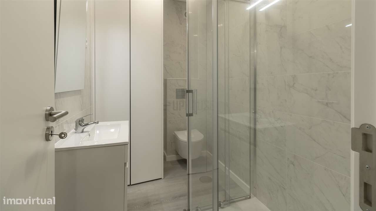 Apartamento T1 Remodelado com Varanda – Centro de Viseu - Grande imagem: 4/9