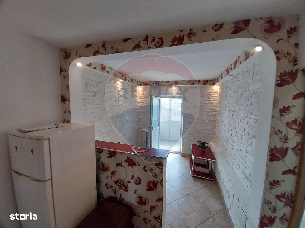 Apartament 2 camere decomandat in Rovine - Penny-2