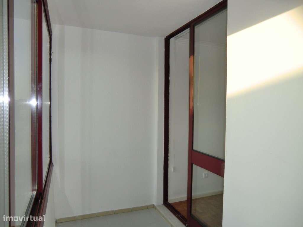 Apartamento T 2 ,São João Madeira-11