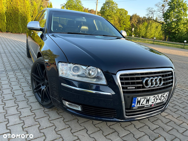 Audi A8 4.2 FSI quattro Langversion - 2