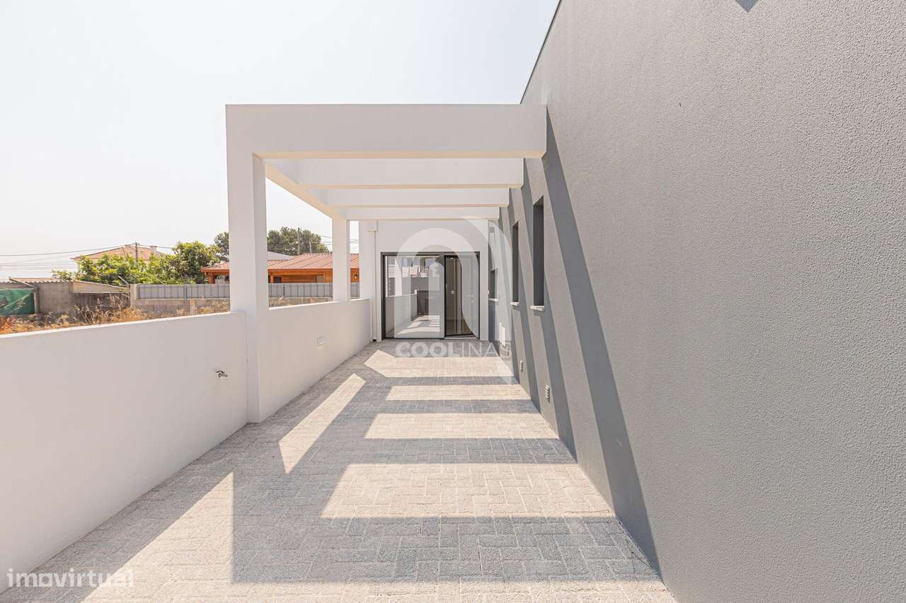 Fantástica Moradia Térrea T3+1 com Piscina de água salgada e aquecida-49