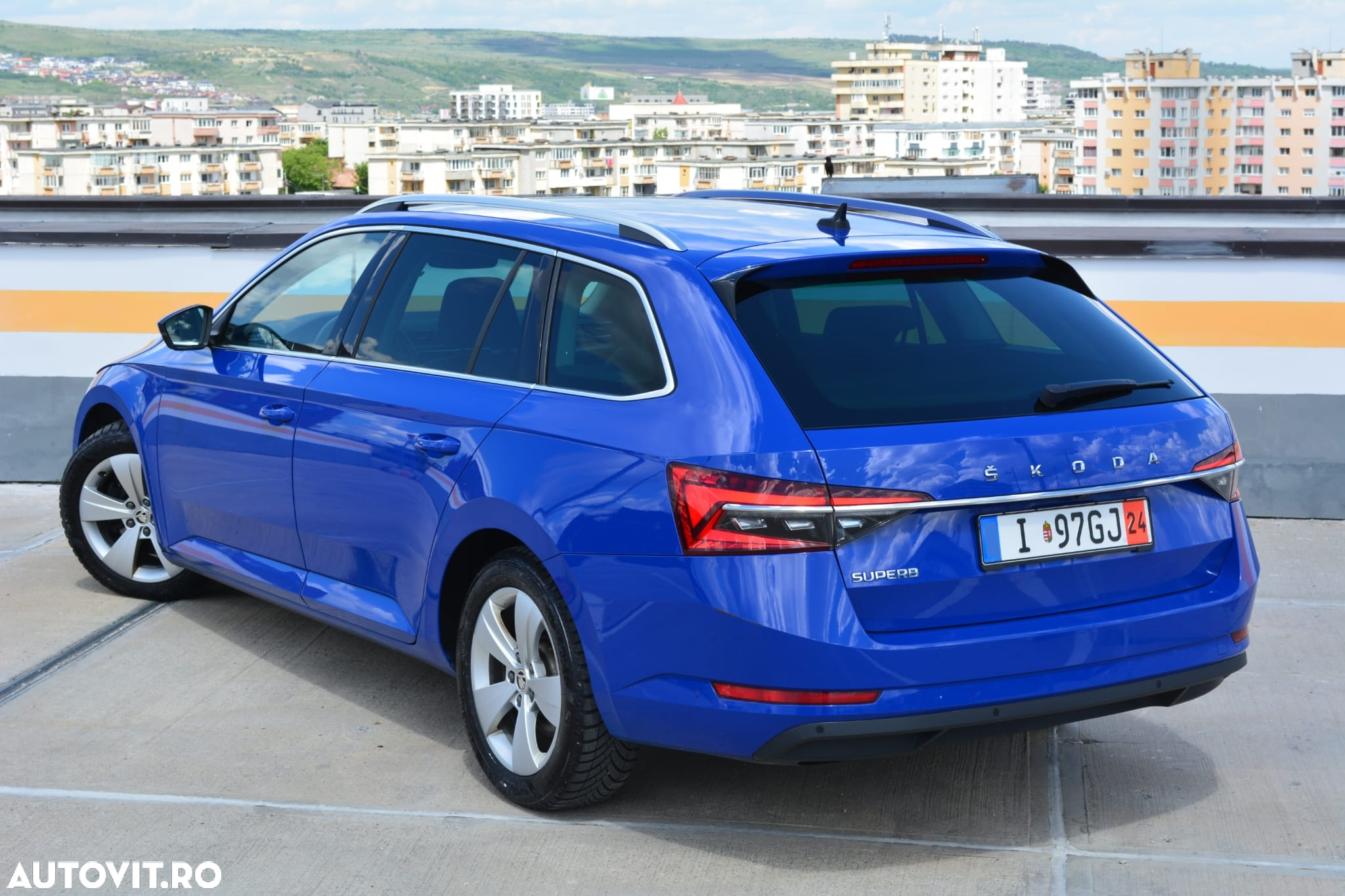 Skoda Superb 2.0 TDI DSG Premium Edition - 7