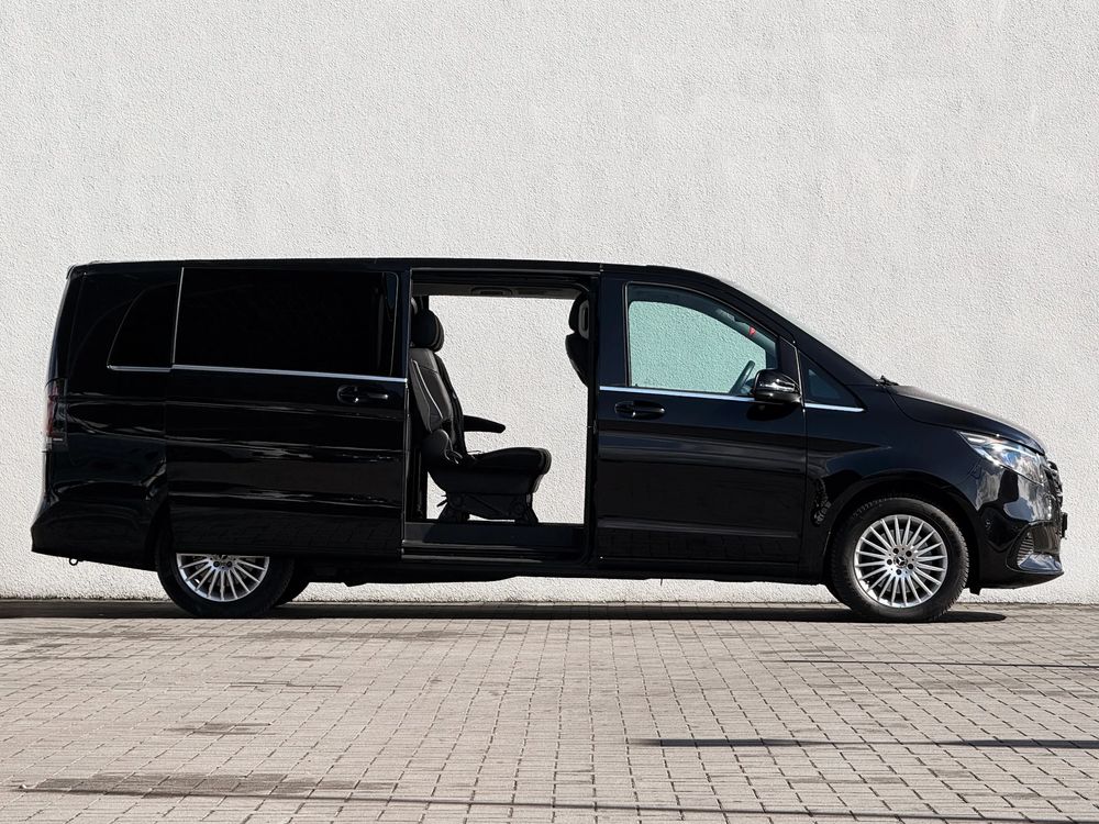 Mercedes-Benz Klasa-V 300 D Extralang 4Matic 9G Tronic Avantgarde 237 KM — zdjęcie 4