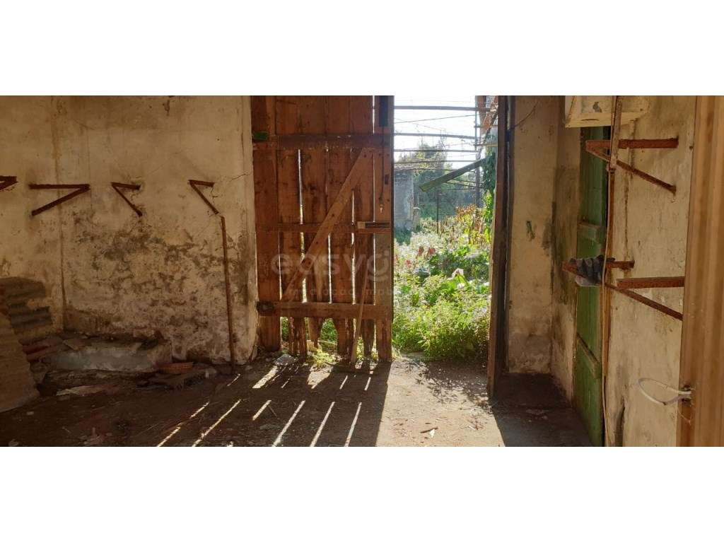 Moradia para reabilitação total situada em Mataduços, Esgueira - Grande imagem: 3/30