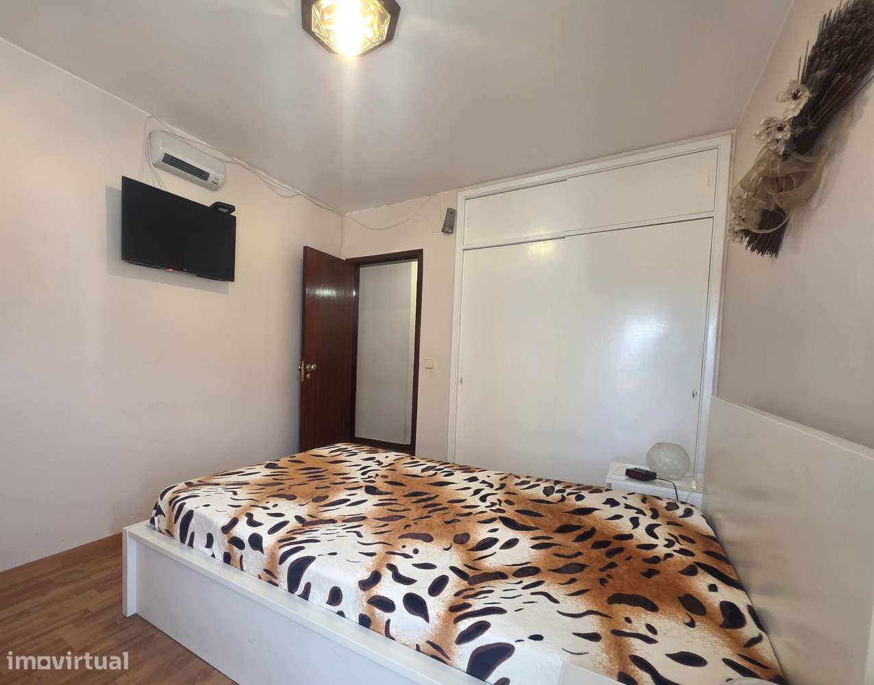 Simpático Apartamento T3 – Monte da Caparica-11