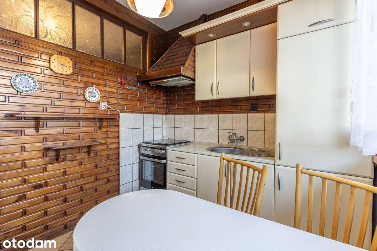 Przestronny dom na Osiedlu Kwiatowym Fotowoltaika Pompa ciepła 3garaże-10