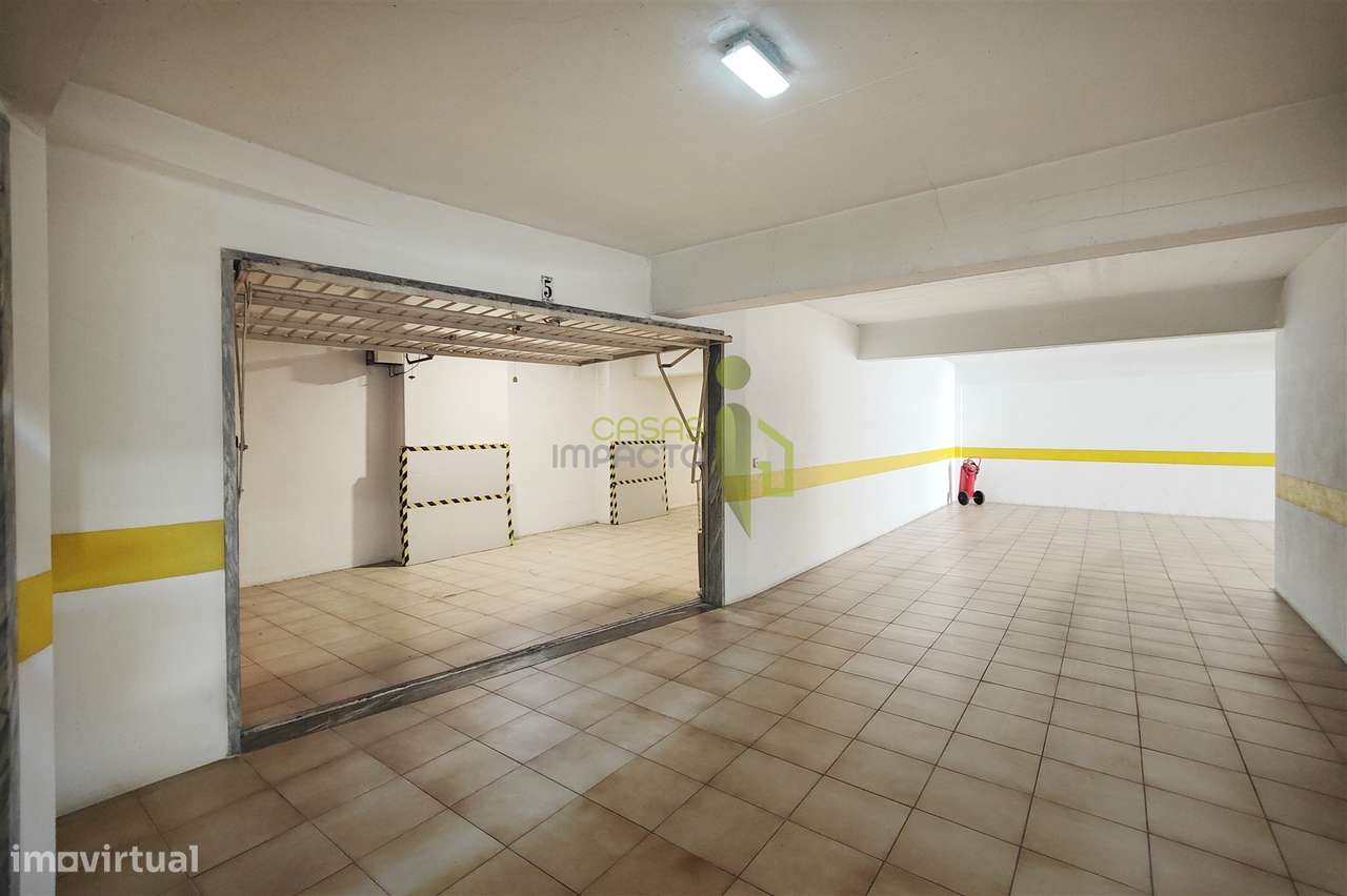 Garagem 28m2 na Anta em Agualva Cacém - Grande imagem: 4/19