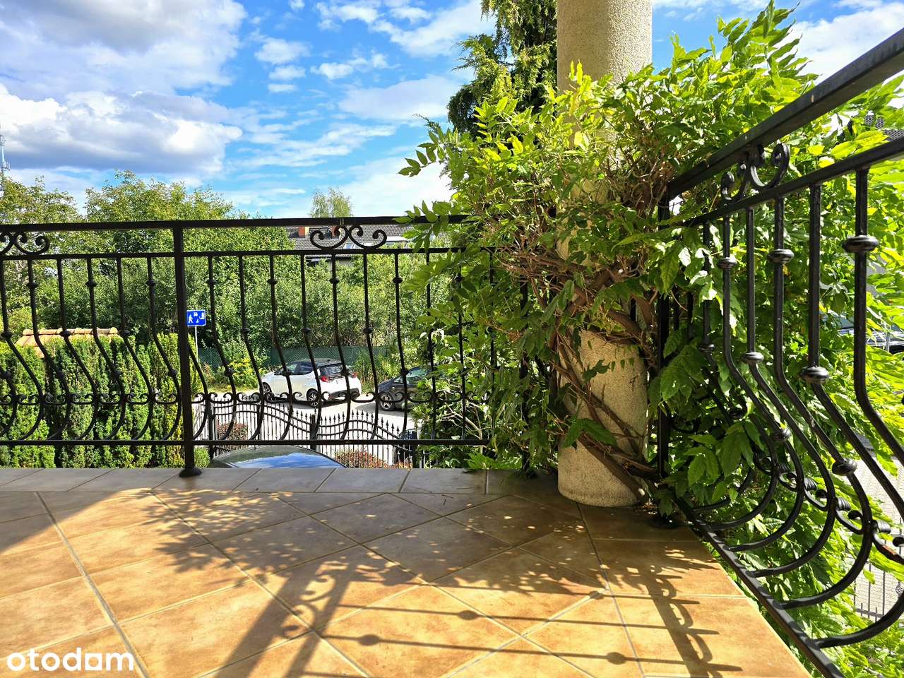 Solidny dom z uroczym ogrodem na Dąbrowie, ul. Słonecznikowa-8