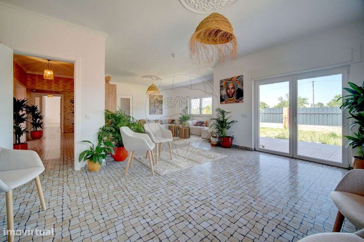 Moradia T6 para venda-26