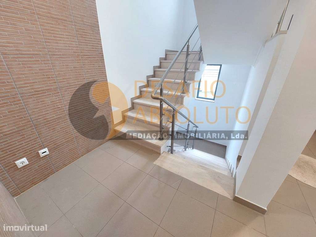 Moradia Isolada T5, boas áreas. Quinta da Alembrança - Feijó-6