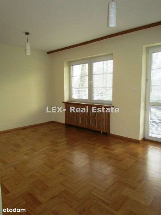 Dom w Michałowicach,3 niezależne mieszkania-10