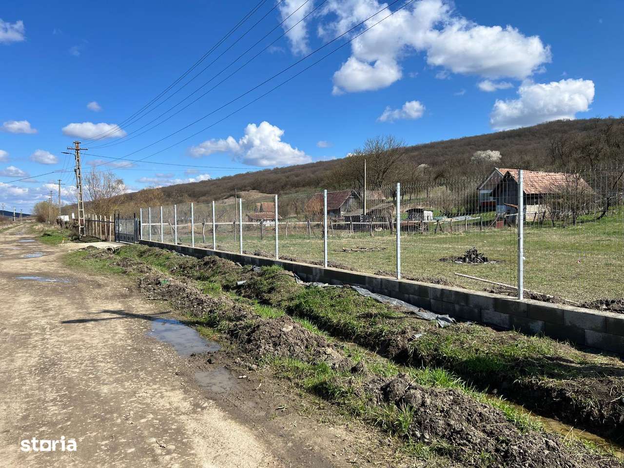 Casa la roșu DE VÂNZARE                    Sat Deag ,Oraș Iernut-10