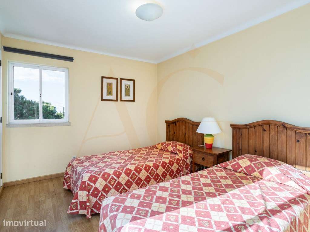 Apartamento T2 com terraço e piscina em Vale do Lobo-16