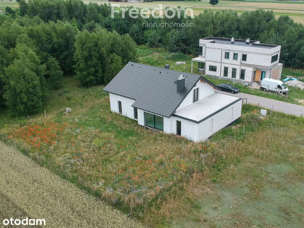 Dom jednorodzinny, wolnostojący Zdziechów 145m2