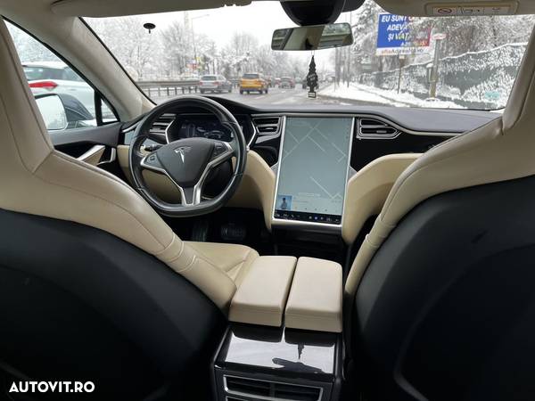 Tesla Model S 85 - 14