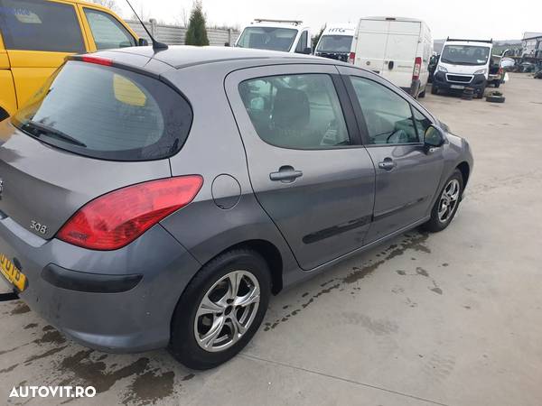 Dezmembrez Peugeot 308 - 4