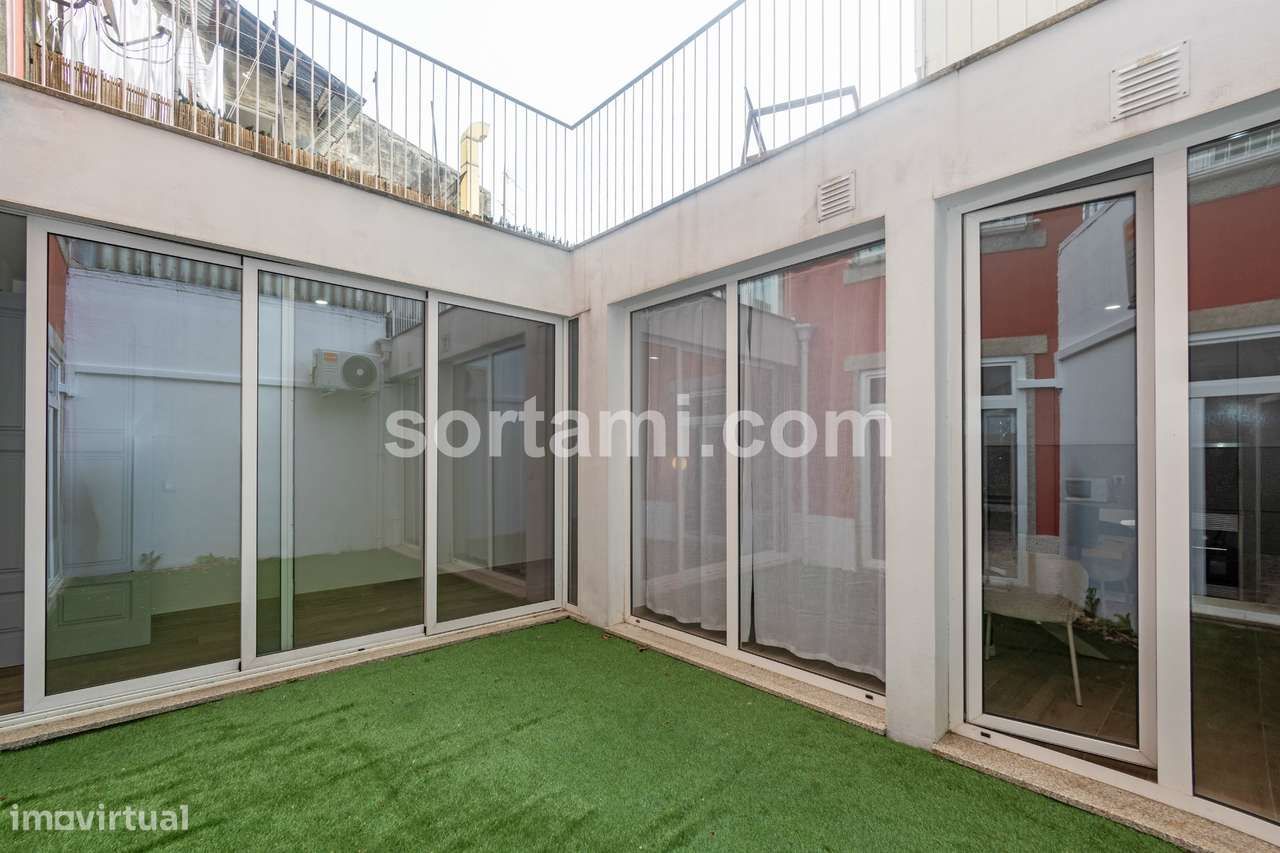 Apartamento T0+2 Venda em Cedofeita, Santo Ildefonso, Sé, Miragaia, Sã-24