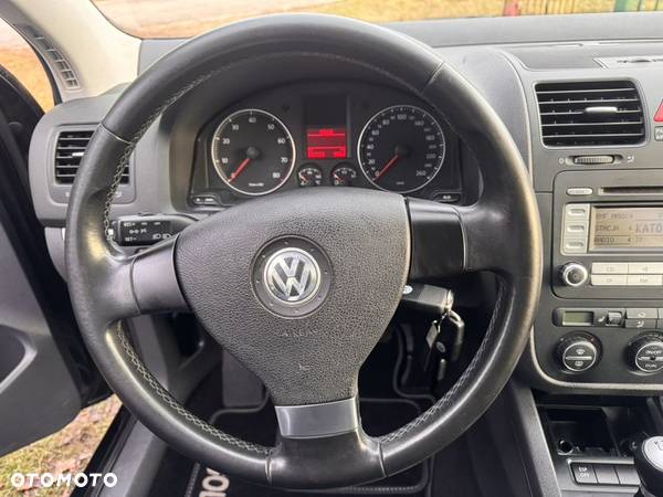 Volkswagen Golf 1.6 Comfortline - 10