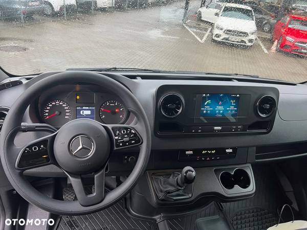 Mercedes-Benz Sprinter - 6