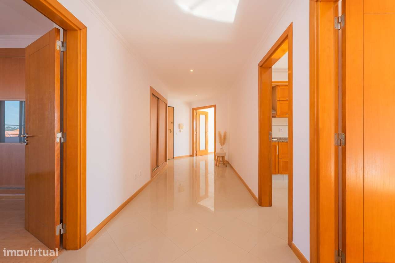 Apartamento T2 na Quinta do Conde-51