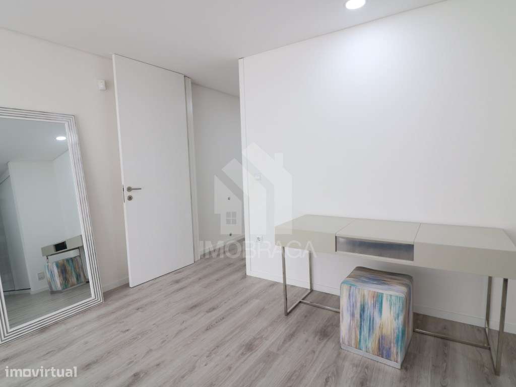 Venda Moradia Banda T3, em Esporões, Braga-31