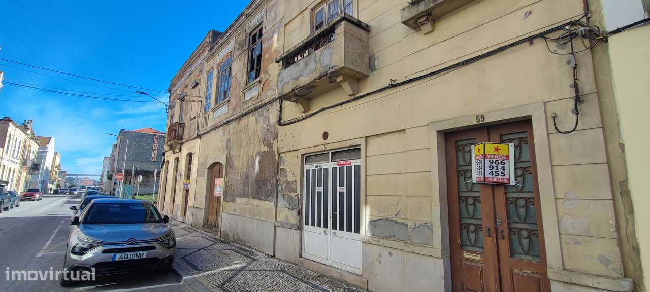 Prédio para Renovação Geral - Centro da Cidade - Rua Fernandes Tomás-20
