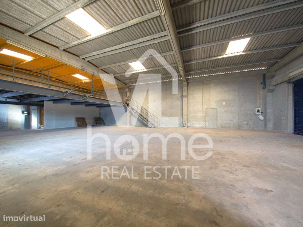 Armazém Industrial de Grande Dimensão - Localização Estratégica-5
