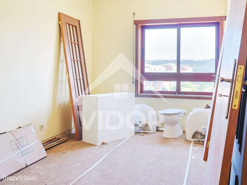 T3 no 8º andar com Parqueamento e Arrecadação - Grande imagem: 4/18