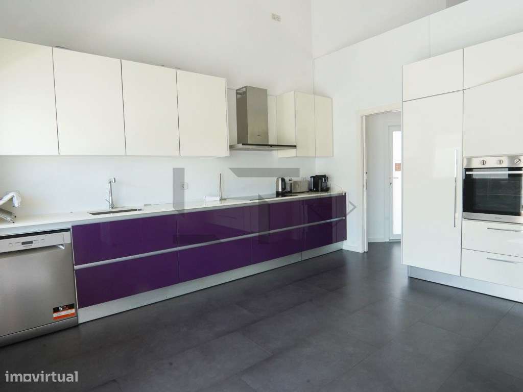 Moradia T4 com Piscina para Venda em Troia, Carvalhal-18