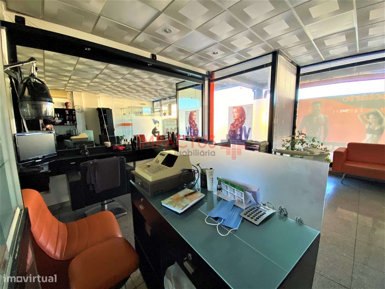 Loja equipada para salão de cabeleireiro - Grande imagem: 4/11