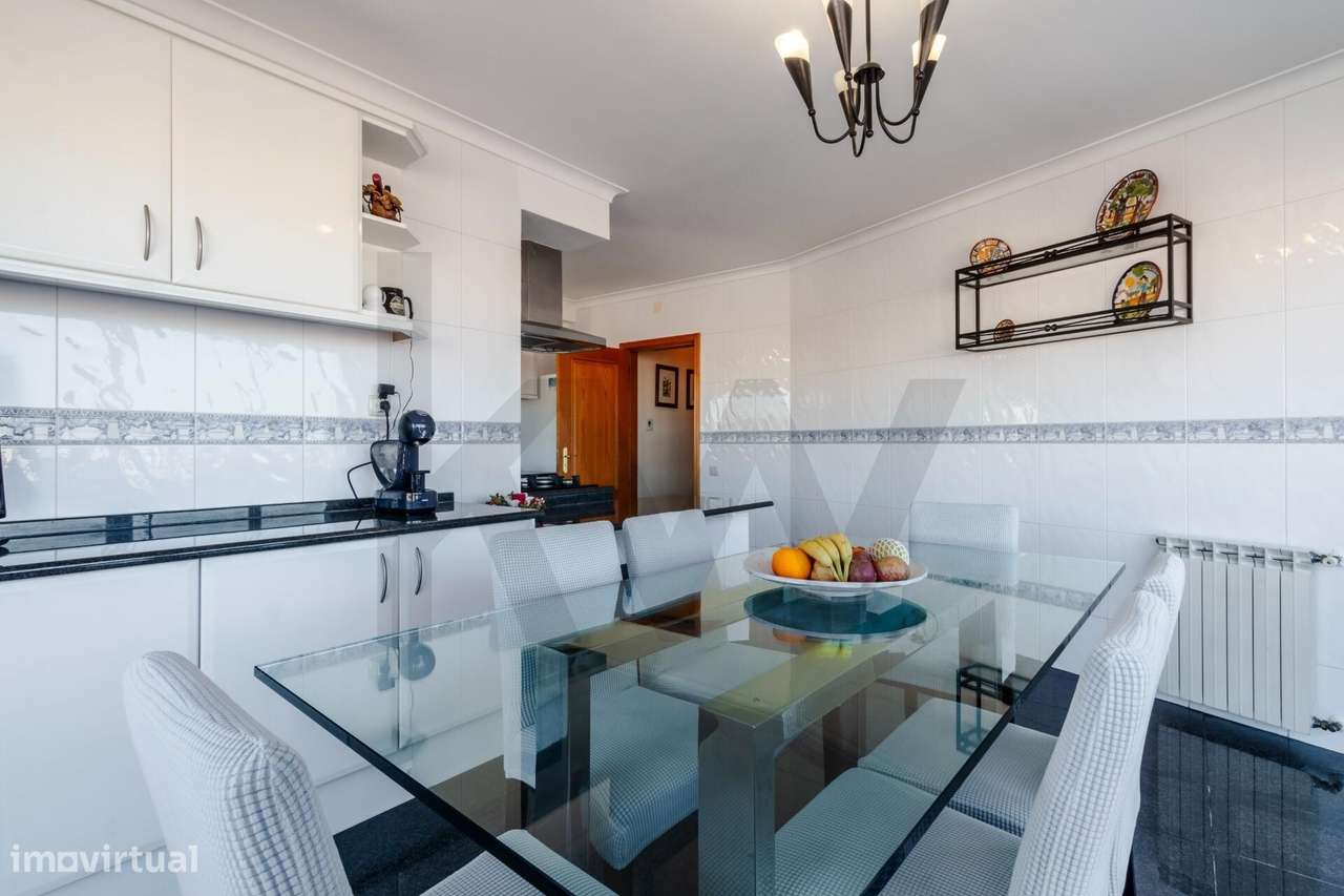 PENTHOUSE CACÉM | T4 c/ 240m2 | Lugar Estacionamento - Grande imagem: 4/57