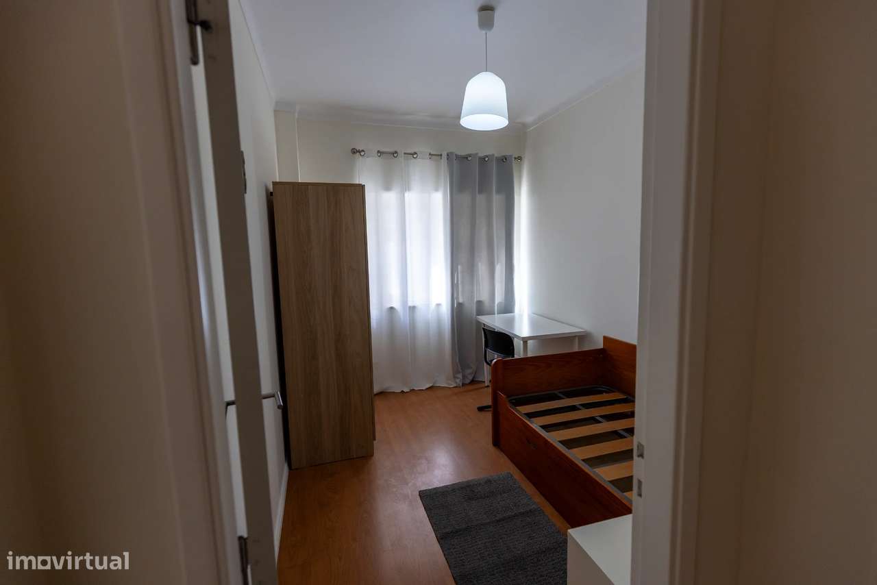 Apartamento T3 no Centro de Alcobaça-9