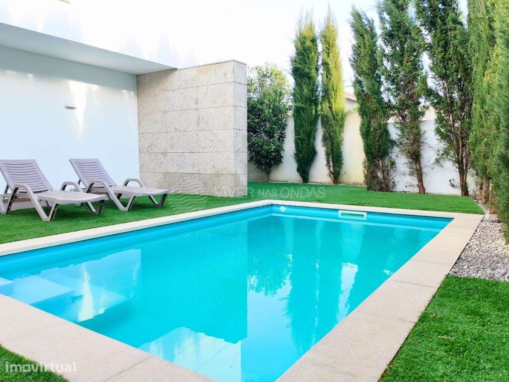 Luxuosa Moradia com 548 m2 - Premium com Piscina - 25 minutos do PORTO-48