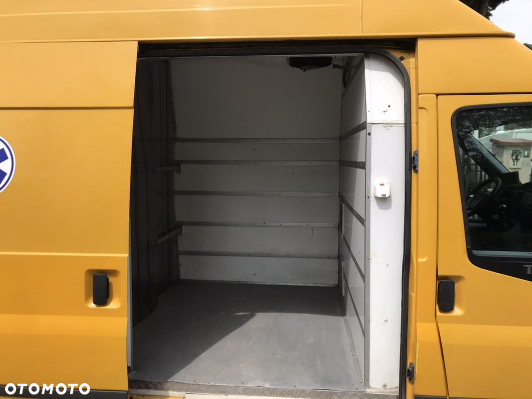 Ford Transit - 10