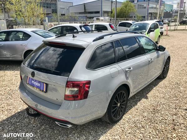 Skoda Octavia 2.0 TDI RS DSG - 6