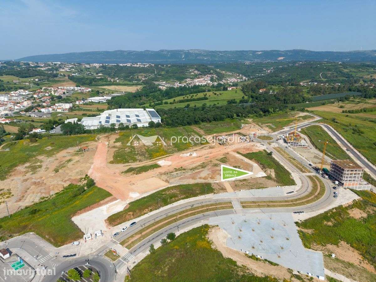Lote de terreno para Predio com 11 Fogos em Alcobaça-3