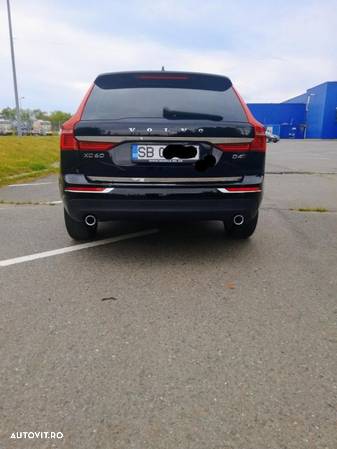 Volvo XC 60 D4 AWD Geartronic RDesign - 9